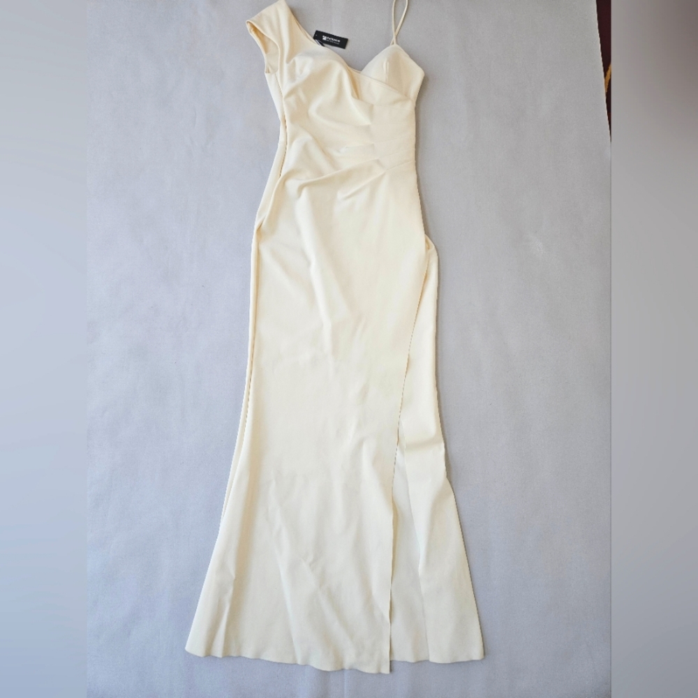 NWT! Chiara Boni One-Shoulder Front-Slit Wrap Gown Size 8 - Picture 4 of 16